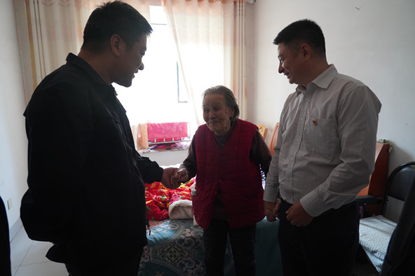 96歲老人趙德玉.JPG 96歲老人趙德玉.JPG